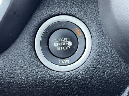 Used 2022 RAM 1500 Big Horn AWD/4WD image 35