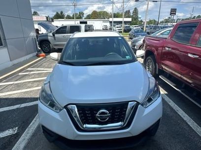 Used 2019 Nissan Kicks SV
