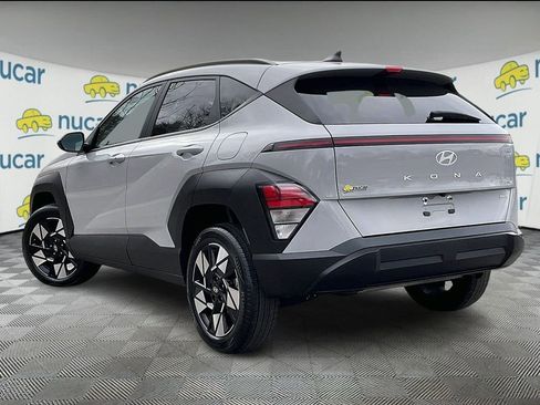Used 2024 Hyundai Kona SEL image 4