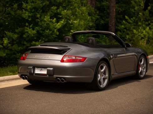 Used 2006 Porsche 911 Carrera 4S AWD/4WD image 5