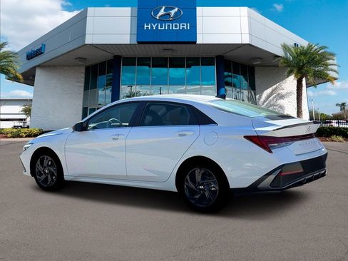 New 2026 Hyundai Elantra SEL Sport Premium FWD image 5