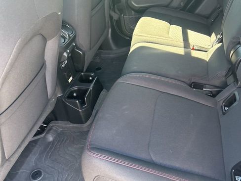 Used 2023 Jeep Gladiator Rubicon w/ Cold Weather Group image 10