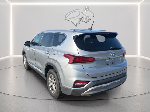 Used 2020 Hyundai Santa Fe SE AWD/4WD image 3