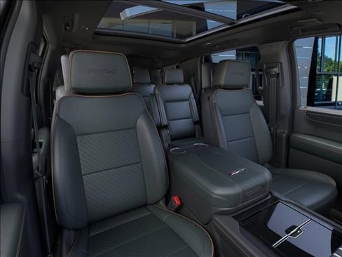 New 2026 GMC Yukon AT4 AWD/4WD image 16
