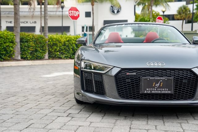 Used 2018 Audi R8 V10 AWD/4WD image 6