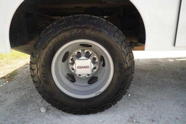 Used 2022 GMC Sierra 3500 SLE w/ SLE Convenience Package AWD/4WD image 34