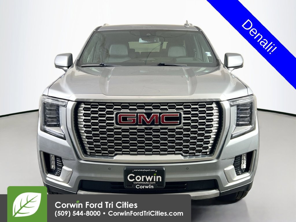 Used 2024 GMC Yukon XL Denali AWD/4WD image 4