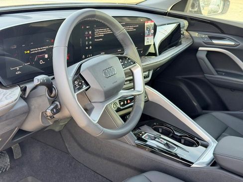 New 2025 Audi Q5 2.0T Premium image 20