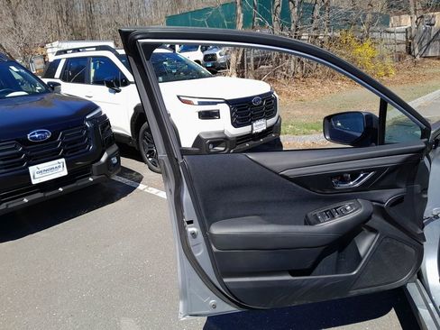 Used 2024 Subaru Legacy Premium AWD/4WD image 11