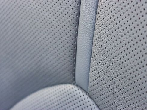 Used 2023 Toyota Highlander Limited image 25