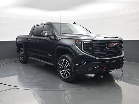 Certified 2023 GMC Sierra 1500 AT4 w/ AT4 Preferred Package AWD/4WD image 3