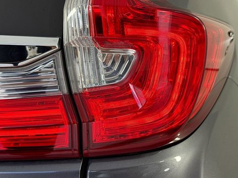 Used 2019 Honda CR-V Touring image 37