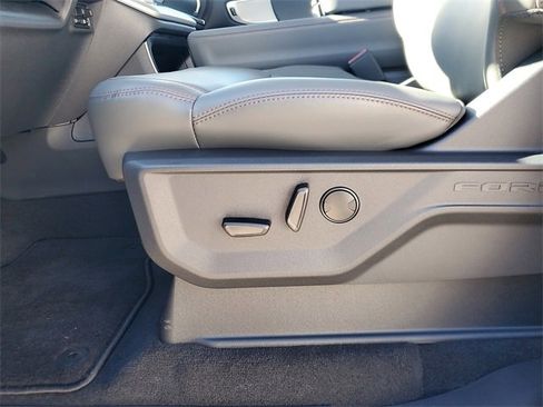 New 2025 Ford Expedition Active image 19