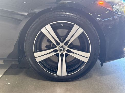 Used 2023 Mercedes-Benz C 300 4MATIC Sedan w/ Exclusive Trim Package image 9