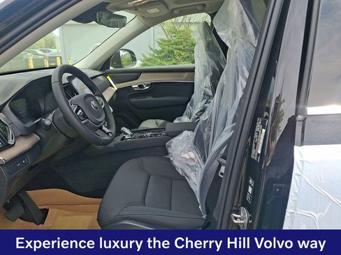 New 2026 Volvo XC90 T8 Plus w/ Protection Package Premier AWD/4WD image 10