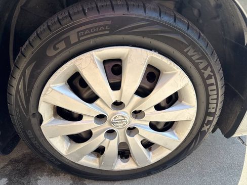 Used 2017 Nissan Sentra S FWD image 22