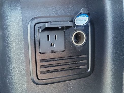 Certified 2019 Toyota 4Runner SR5 Premium image 9