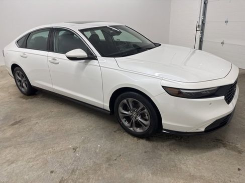 Certified 2023 Honda Accord EX-L image 3