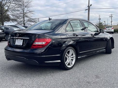 Used 2014 Mercedes-Benz C 250 Sedan image 3
