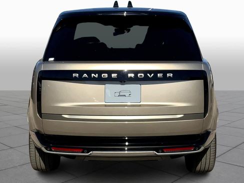New 2025 Land Rover Range Rover SE image 4
