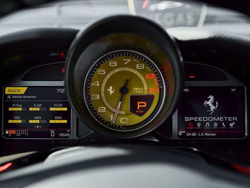 Used 2018 Ferrari 812 Superfast Base image 60