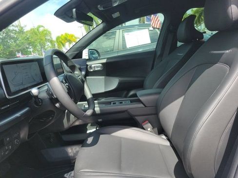 Certified 2025 Hyundai Ioniq 6 SEL RWD image 16