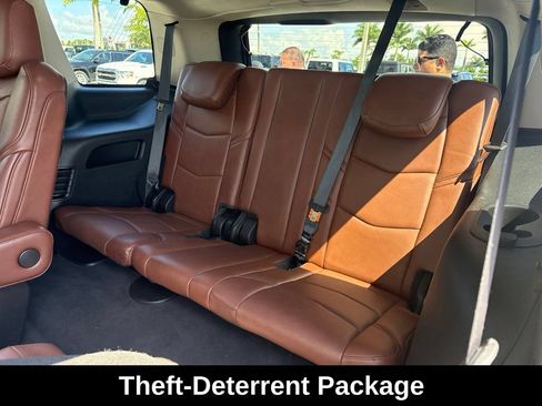 Used 2020 Cadillac Escalade Premium Luxury w/ LPO, Radiant Package RWD image 6