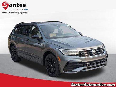 Used 2022 Volkswagen Tiguan SE R-Line FWD image 1