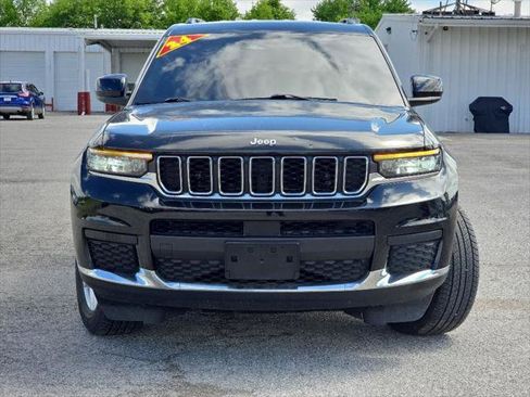 Certified 2023 Jeep Grand Cherokee L Laredo AWD/4WD image 2