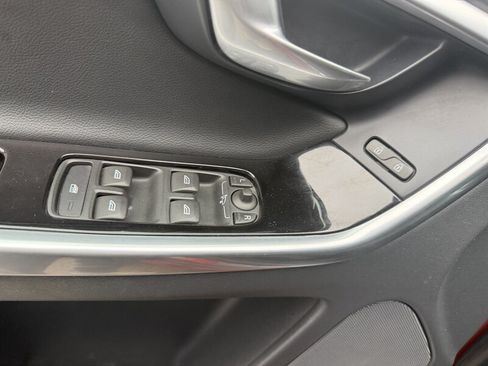 Used 2015 Volvo XC60 T6 w/ Proximity Package AWD/4WD image 29