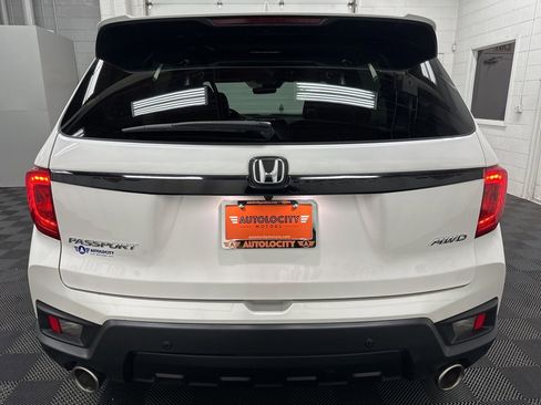 Used 2024 Honda Passport EX-L image 9