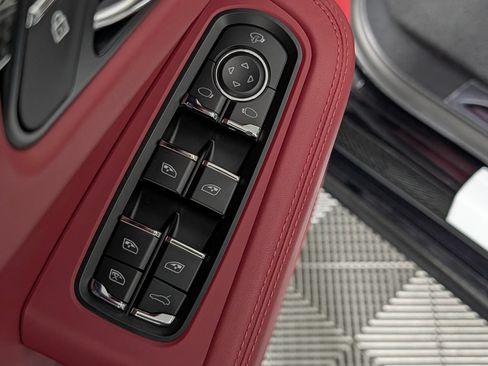 New 2026 Porsche Macan GTS AWD/4WD image 27