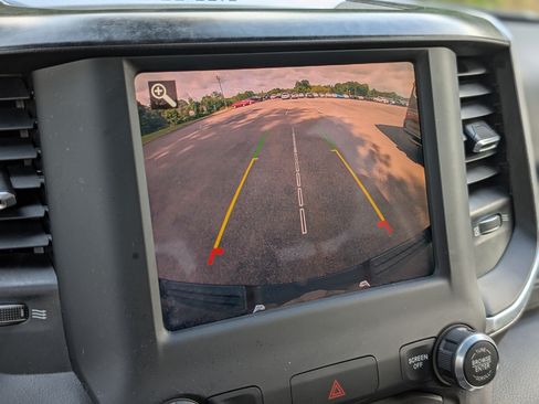 Used 2019 RAM 1500 Big Horn AWD/4WD image 26