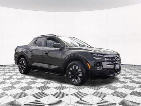 Certified 2025 Hyundai Santa Cruz SEL FWD image 12
