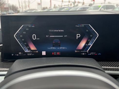 Used 2023 BMW X7 M60i w/ Executive Package image 17