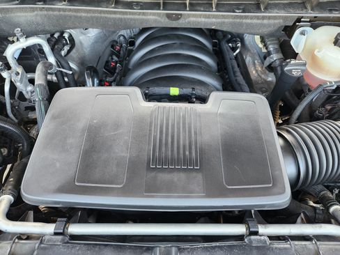 Used 2024 Chevrolet Silverado 1500 LT Trail Boss w/ LT Trail Boss Premium Package AWD/4WD image 31
