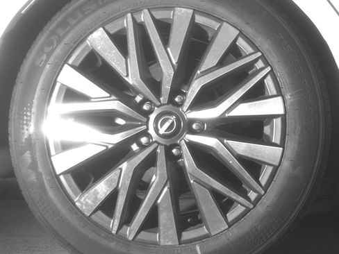 Used 2025 Nissan Altima 2.5 SV image 12