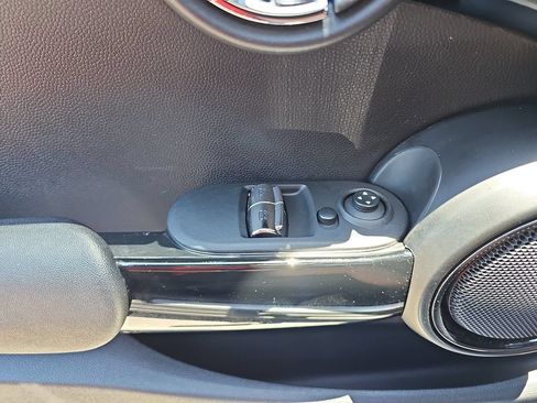 Used 2019 MINI Cooper 2-Door Hardtop FWD image 26