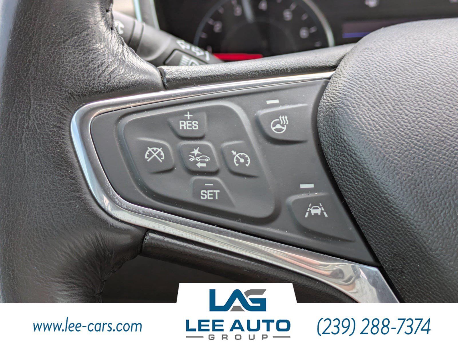 Used 2019 Chevrolet Equinox Premier FWD image 23