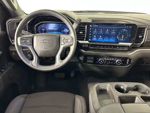 Used 2024 Chevrolet Silverado 1500 RST w/ Z71 Off-Road Package AWD/4WD image 23