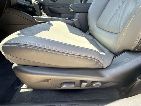 New 2026 Subaru Outback Limited AWD/4WD image 12