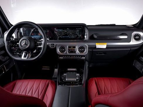 Used 2025 Mercedes-Benz G 63 AMG 4MATIC image 32