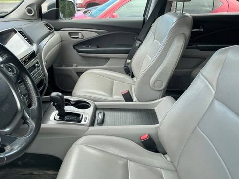 Used 2018 Honda Pilot EX-L image 2
