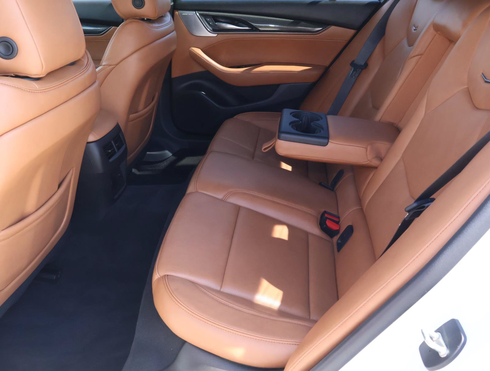 Used 2024 Cadillac CT5 V w/ Platinum Package RWD image 21