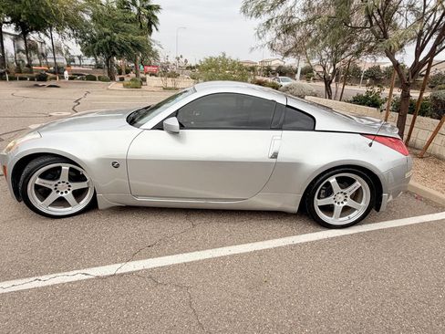 Used 2003 Nissan 350Z Touring w/ Aerodynamics Pkg image 4