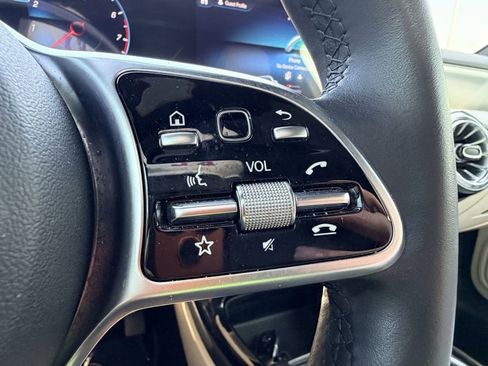 Used 2022 Mercedes-Benz A 220 image 31