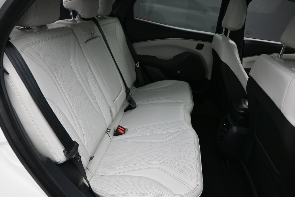 Used 2022 Ford Mustang Mach-E Premium AWD/4WD image 27