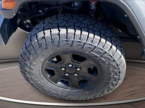 Used 2021 Jeep Gladiator Mojave image 9