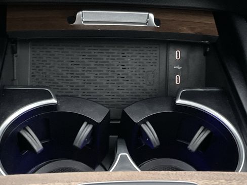 Certified 2025 Mercedes-Benz GLE 450 4MATIC image 33