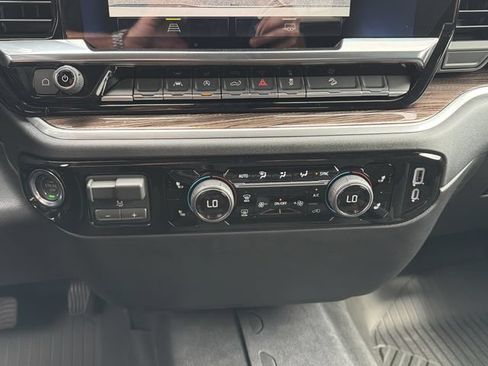 New 2026 Chevrolet Silverado 1500 RST AWD/4WD image 18